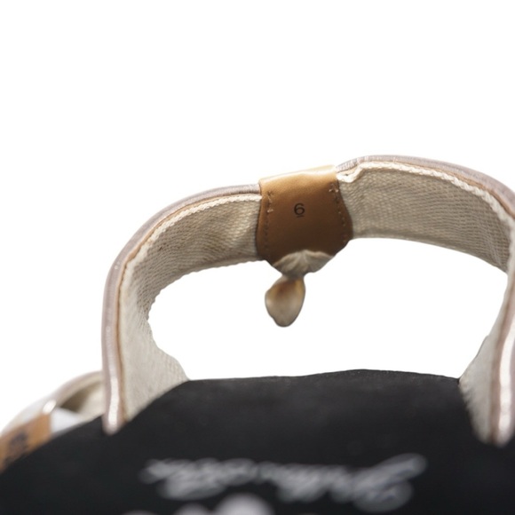 Yellow Box Frenda Sequined Thong Flip Flop Sandals, Size 6 - Picture 9 of 9